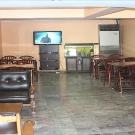 Cenedag Hotel